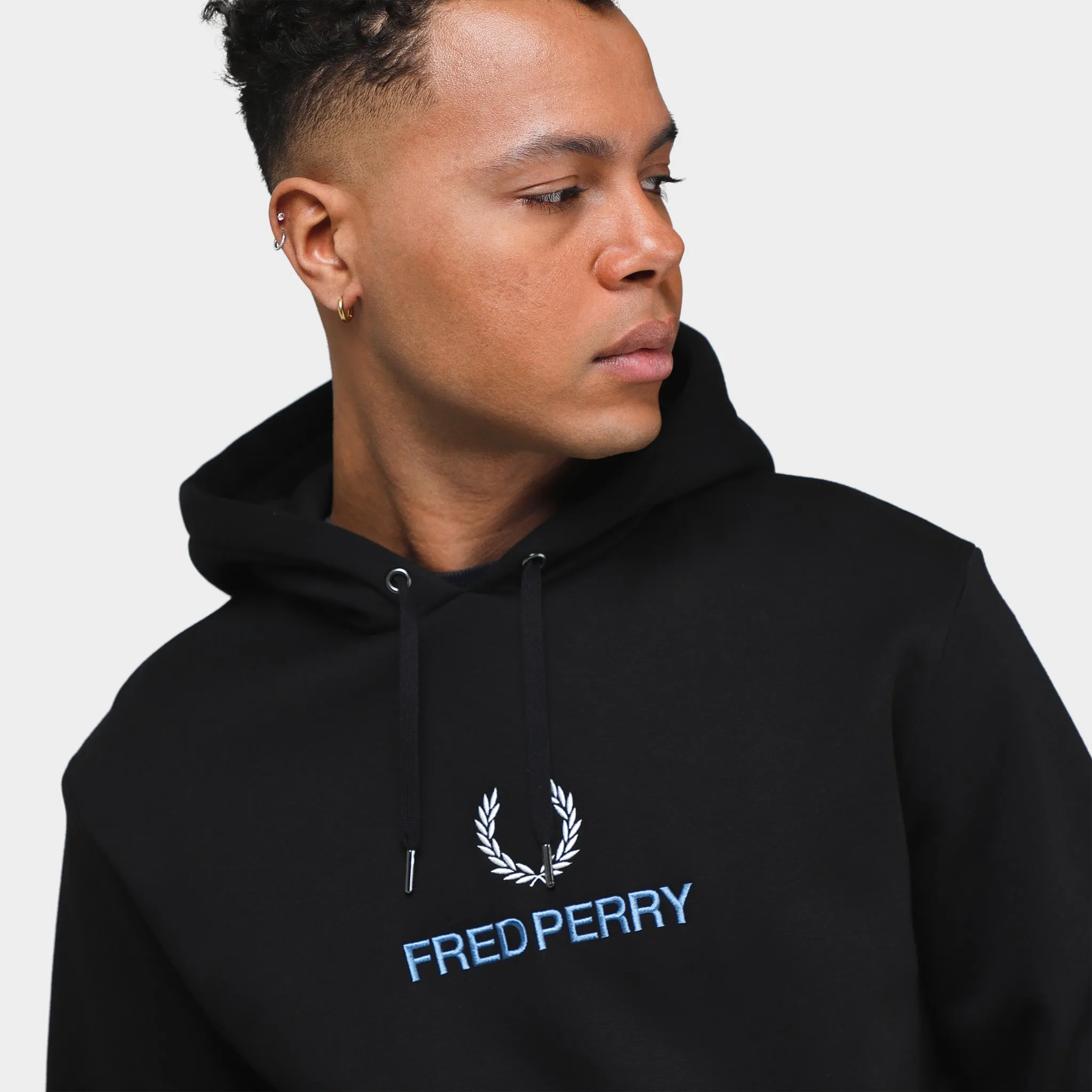 Fred Perry Embroidered Pullover Hoodie / Black