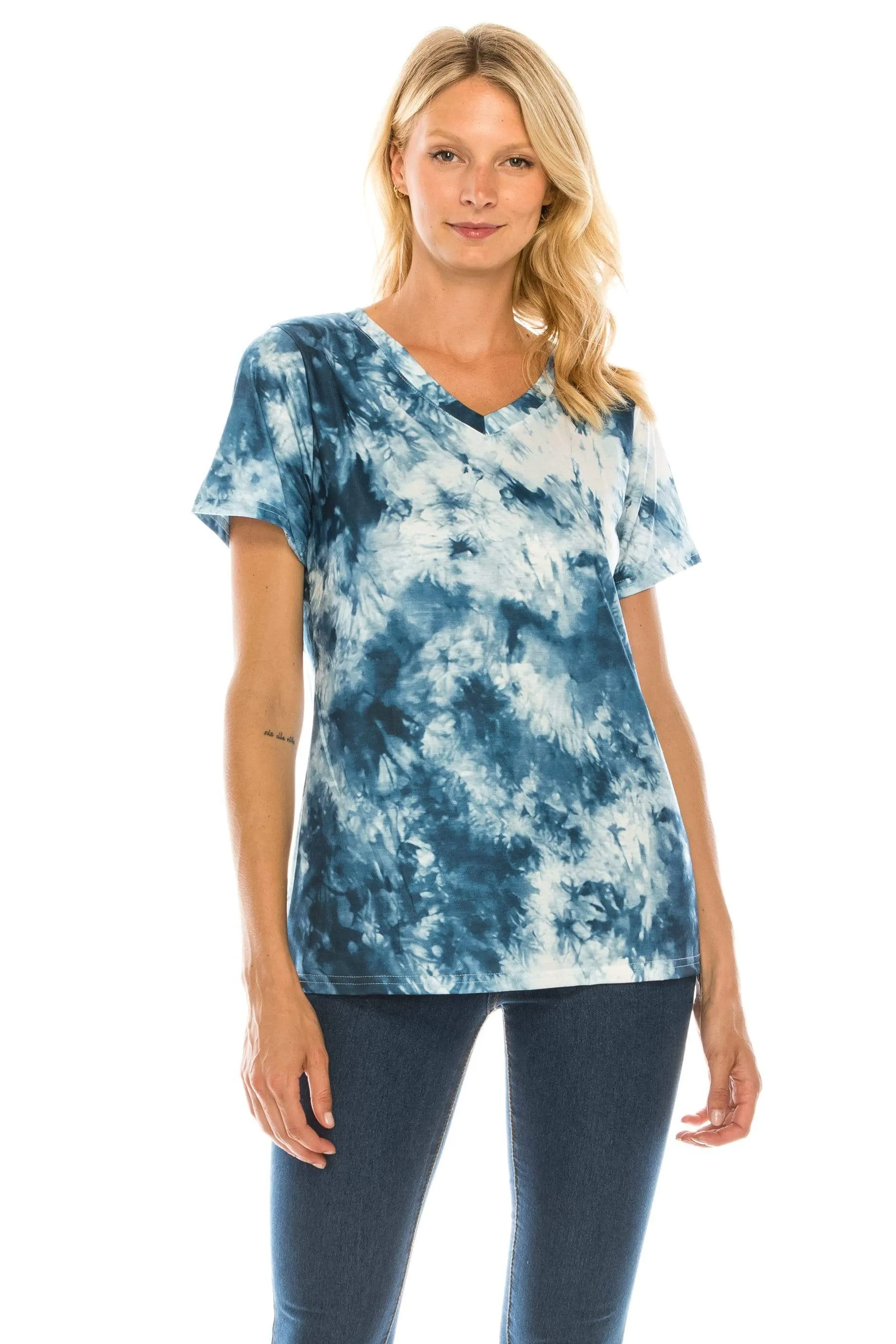 Haute Edition Women's V Neck Tie Dye Prints Tee