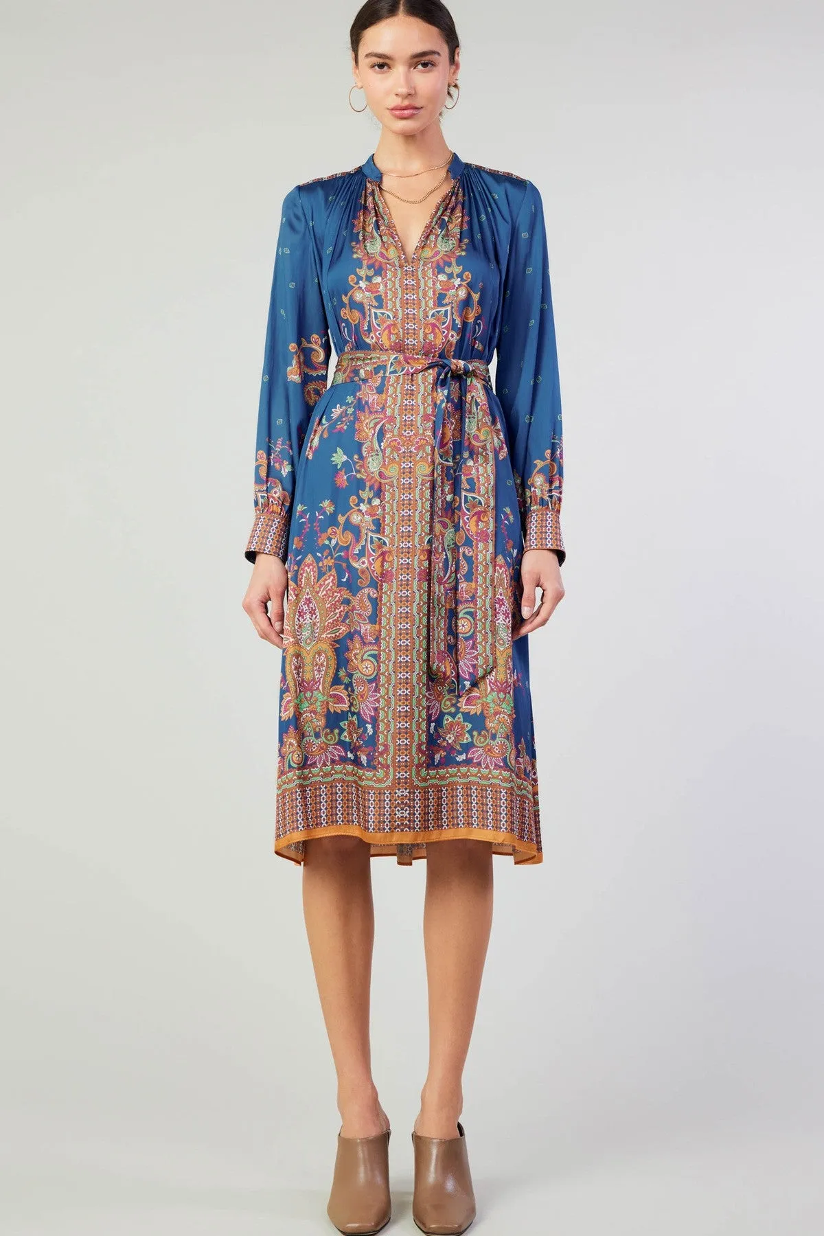 SILKY PAISLEY DRESS WITH BELT